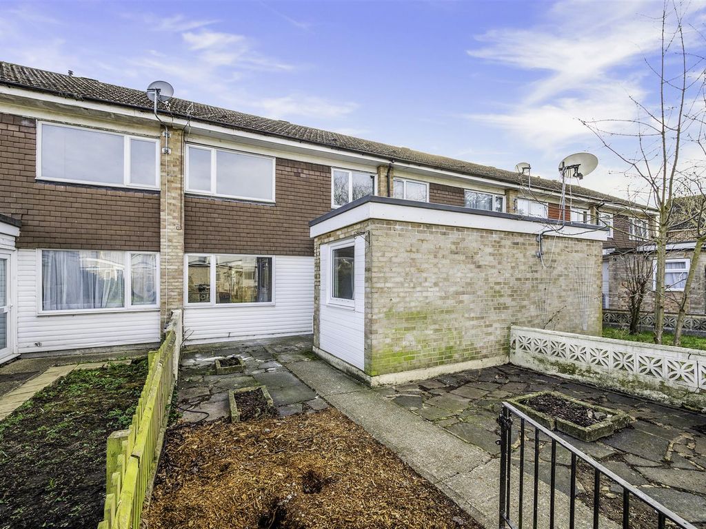 4 bed terraced house to rent in Ormonde Avenue, Epsom KT19 Zoopla