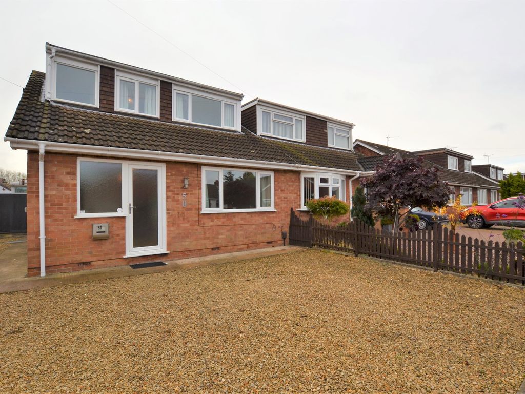 3 bed semidetached house for sale in Leyson Road, The Reddings