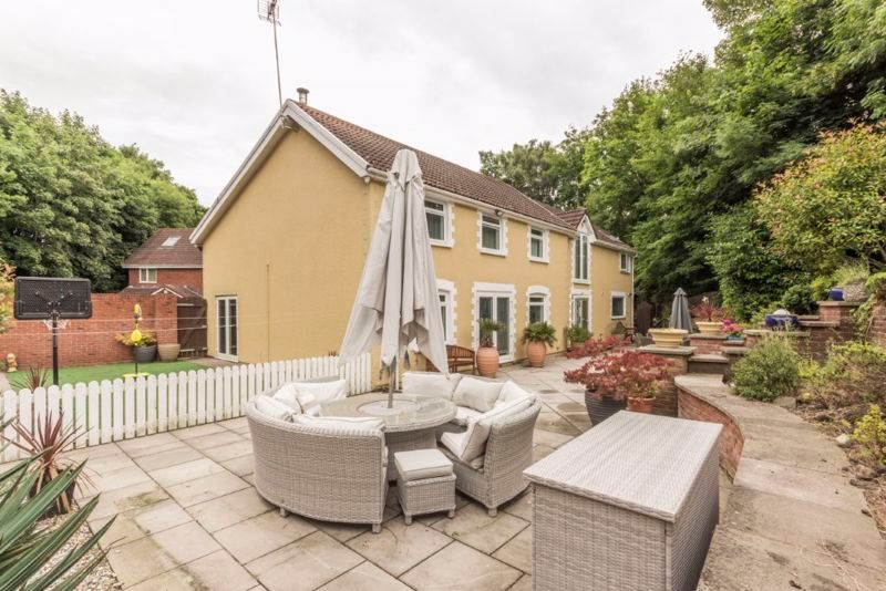 4 bed detached house for sale in Maesglas Grove, Newport NP20 Zoopla