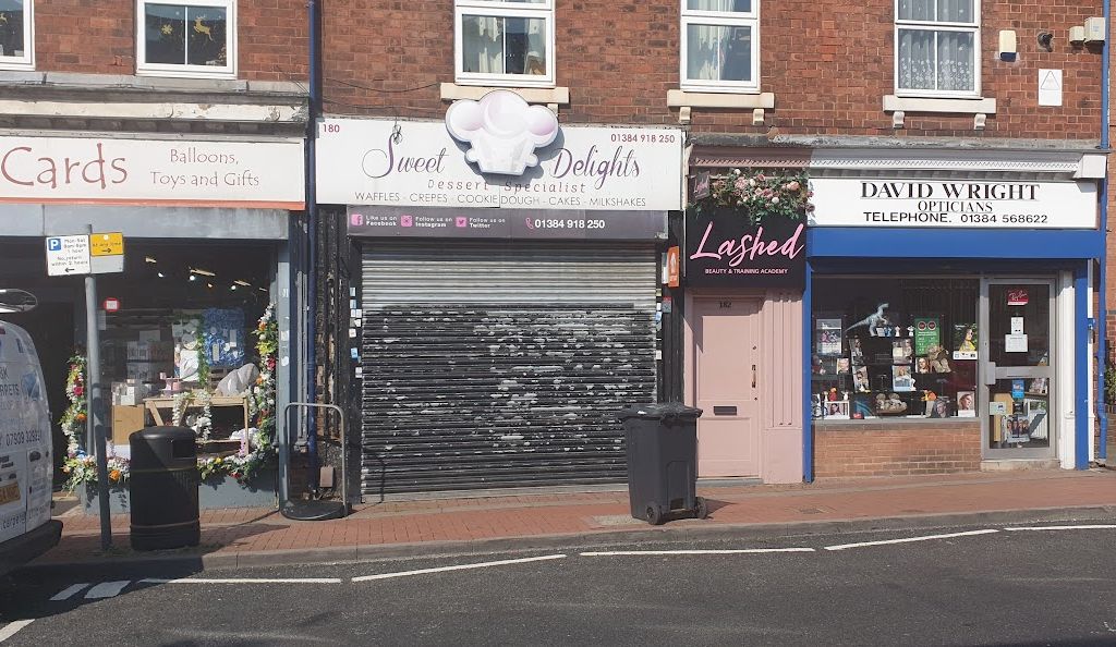 Retail premises for sale in Halesowen Road, Cradley Heath B64, £79,000