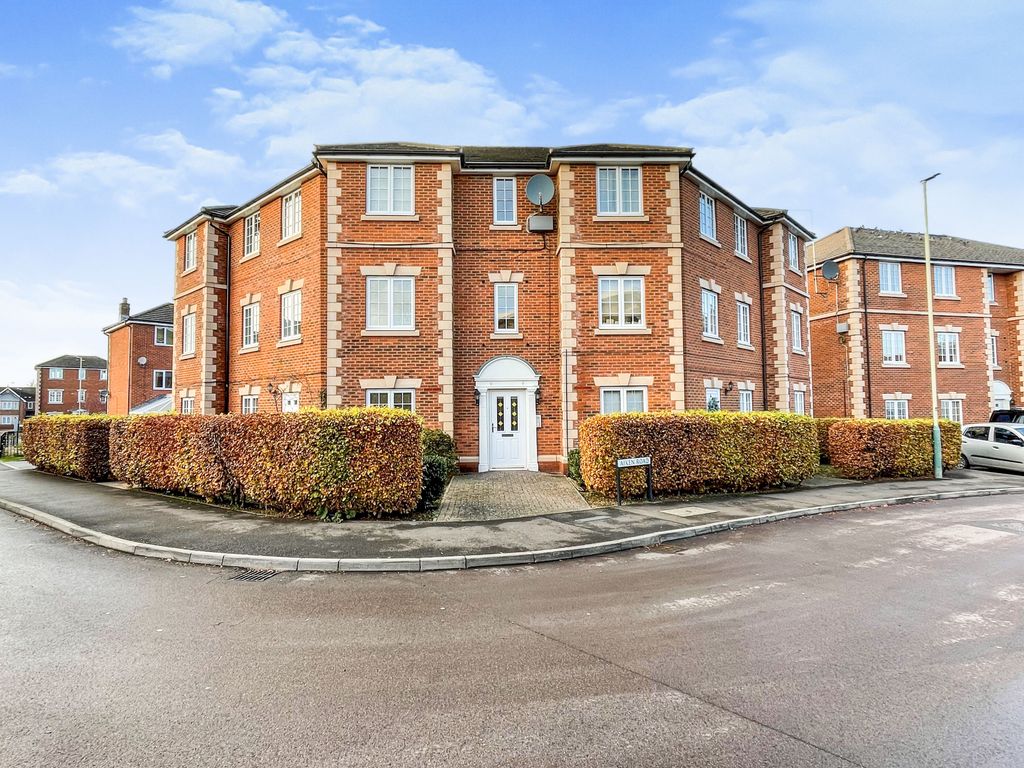 2 bed flat for sale in Aiken Road, Taw Hill, Swindon SN25 Zoopla