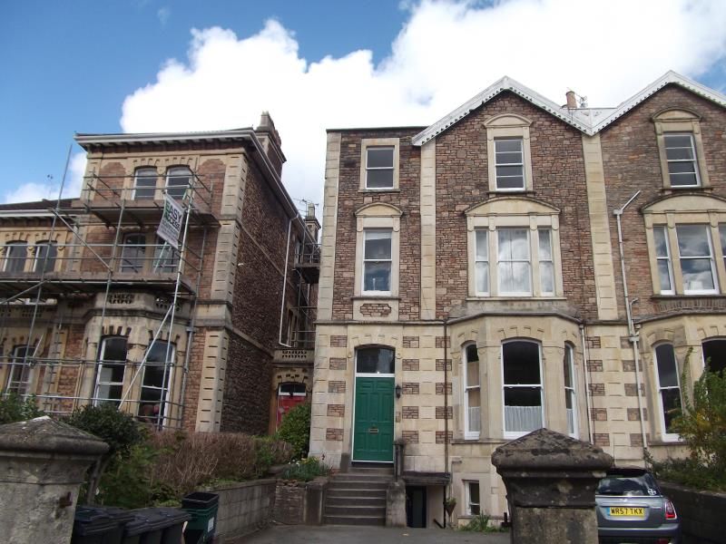 2 bed flat to rent in Apsley Road, Clifton, Bristol BS8, £1,500 pcm