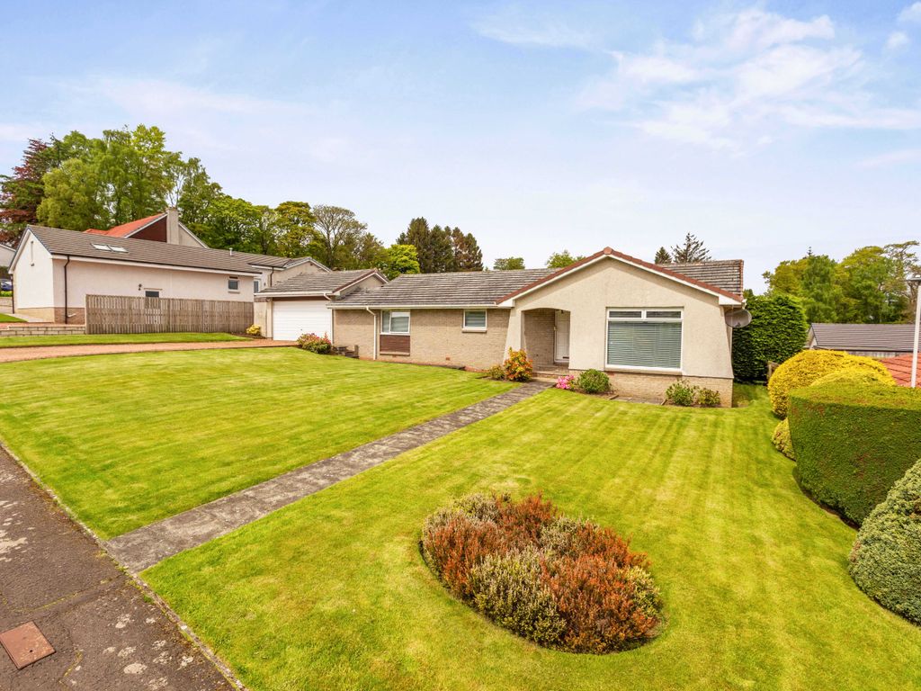 4 bed detached bungalow for sale in 35 Ravelrig Park, Balerno EH14 Zoopla