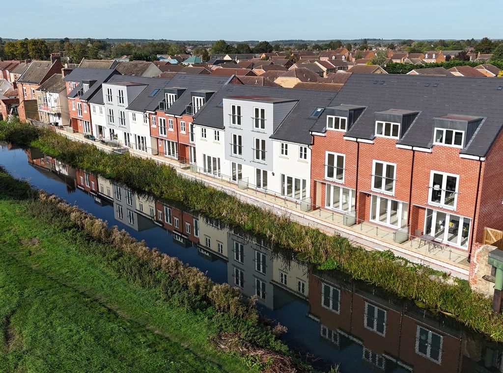 New home, 3 bed town house for sale in Eastgate, Bourne PE10, £250,000