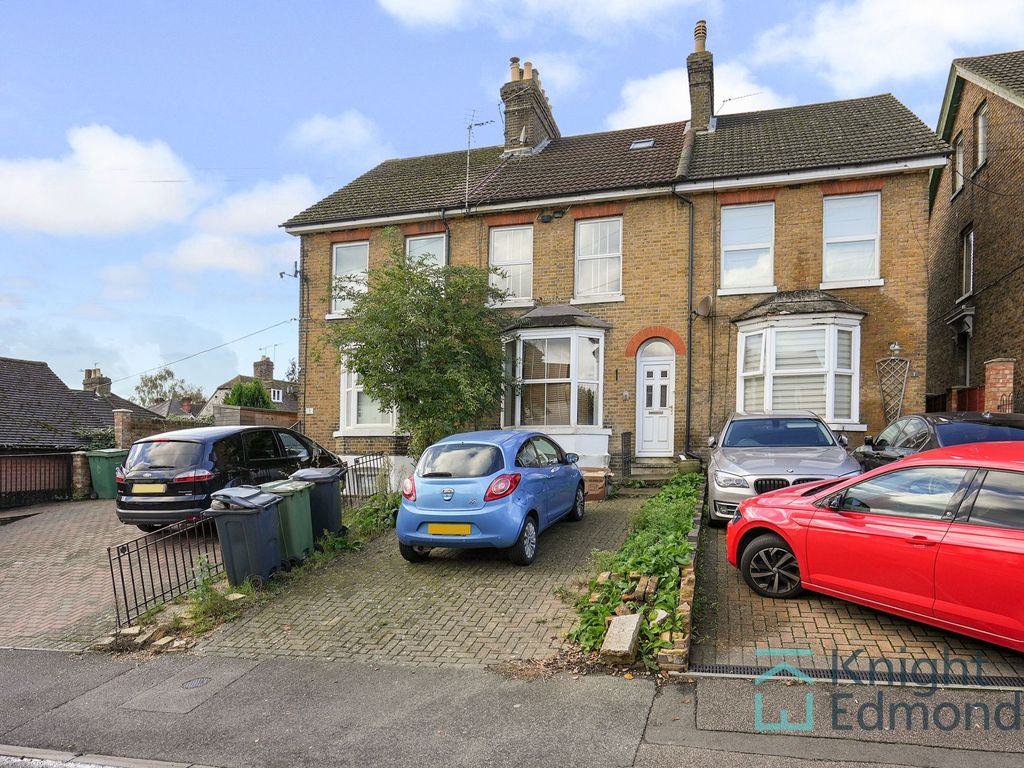 4 bed terraced house for sale in Bower Street, Maidstone ME16, £375,000