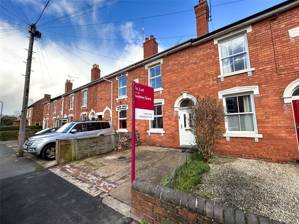 2 bed terraced house to rent in Bozward Street, Worcester