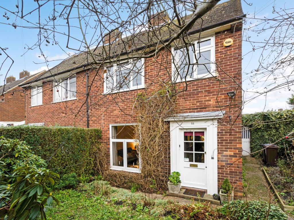 3 bed semidetached house for sale in Berners Drive, St. Albans AL1, £