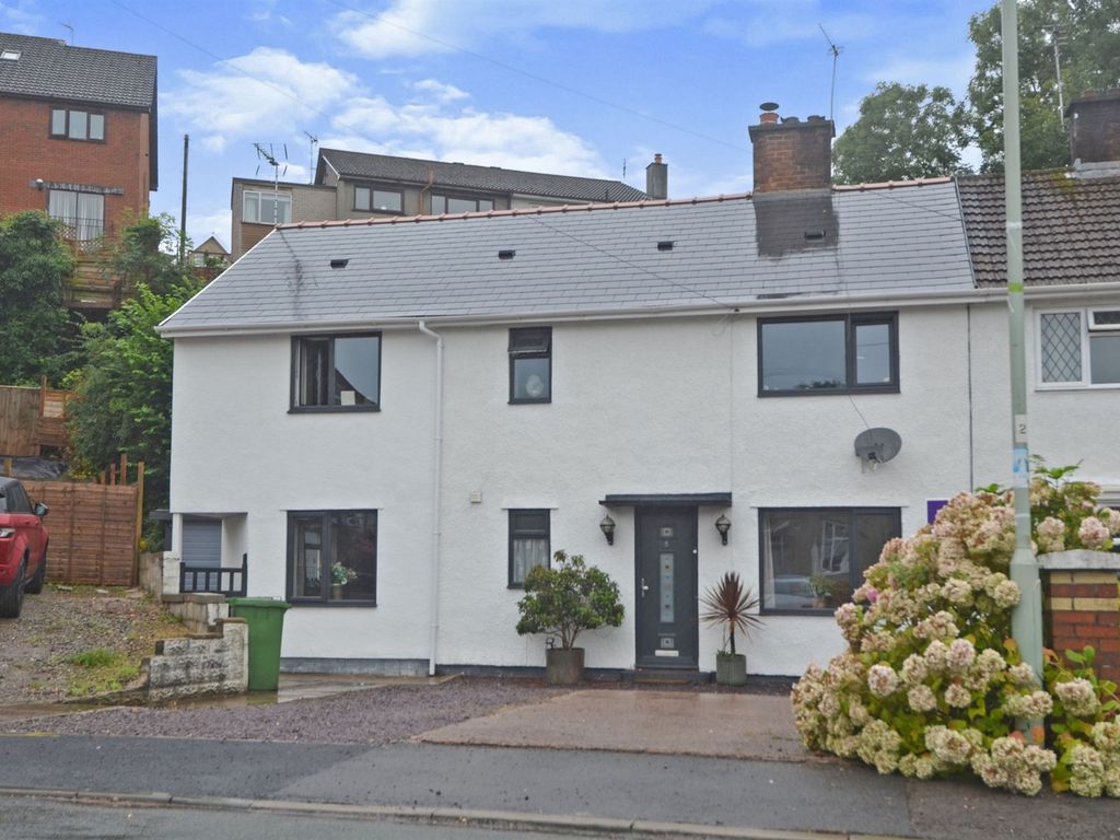 5 bed semidetached house for sale in Heol Dyfodwg, Llantrisant