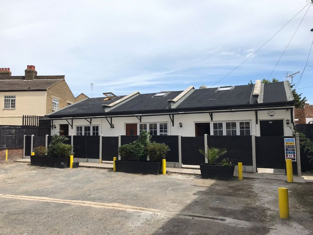 Office to let in Burdett Road, SouthendOnSea, Essex SS1 Zoopla