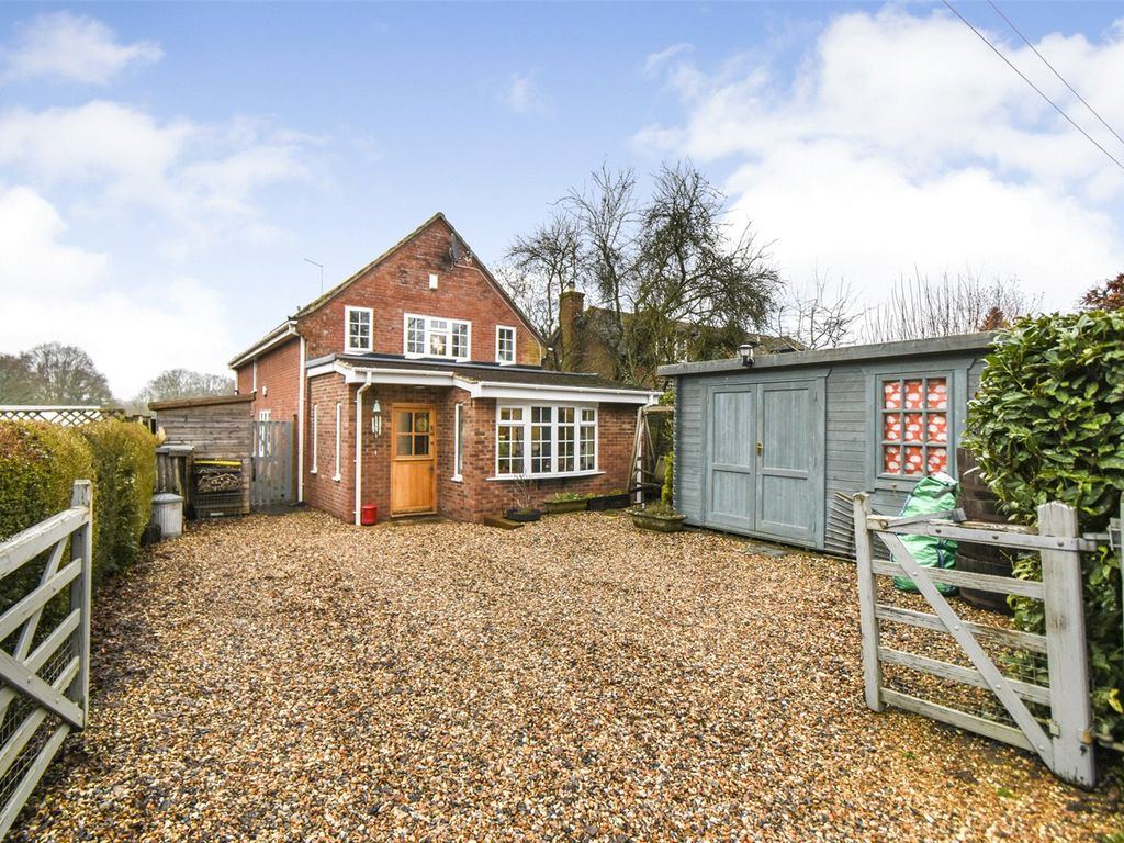 3 bed detached house for sale in Newnham Road, Newnham, Hook, Hampshire