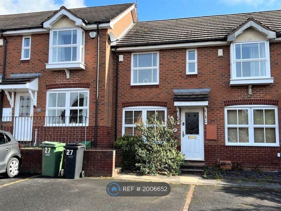 2 bed terraced house to rent in Hopton Gardens, Dudley DY1, £825 pcm