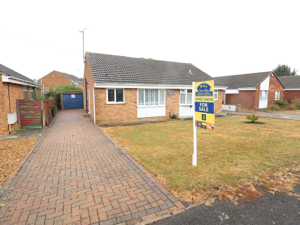 2 bed semidetached bungalow for sale in Hayden Road, Rushden NN10 Zoopla