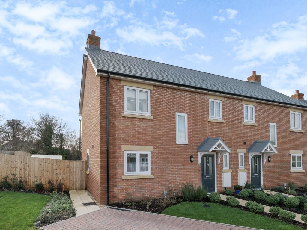 3 bed semidetached house for sale in Whites Meadow, Mosterton