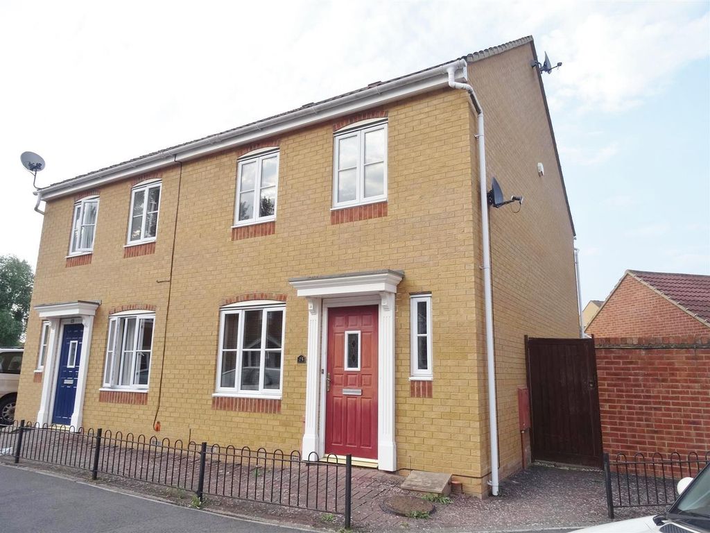 3 bed semidetached house to rent in Avill Crescent, Taunton TA1 Zoopla