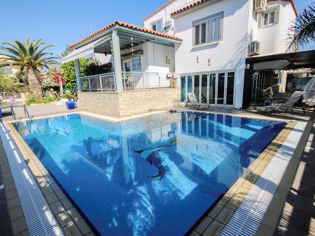 5 bed detached house for sale in Dhekelia, Cyprus, £572,121 Zoopla