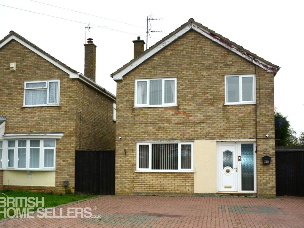 3 bed detached house for sale in Fairview Gardens, Chatteris