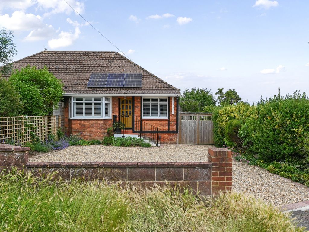 2 bed bungalow for sale in New Barn Road, Shoreham BN43, £475,000 Zoopla