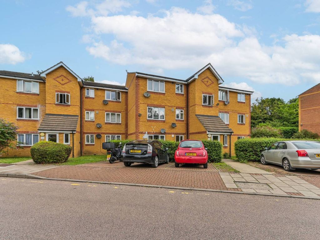 1 bed flat to rent in E15, West Ham, London,, £1,500 pcm Zoopla