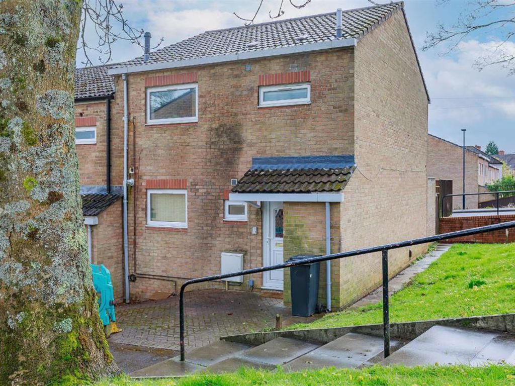 2 bed flat for sale in Southwood Avenue, Coombe Dingle, Bristol BS9