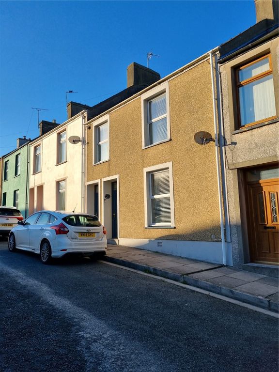 3 bed terraced house for sale in south terrace, pembroke, pembrokeshire sa71