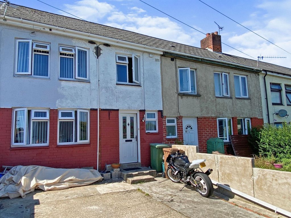 3 bed terraced house for sale in First Avenue, Caerphilly CF83 Zoopla