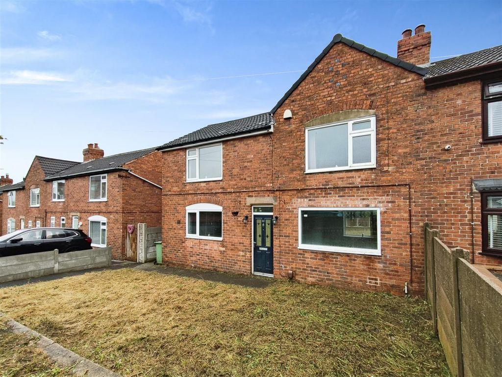 3 bed semidetached house for sale in Church Street East, Pinxton