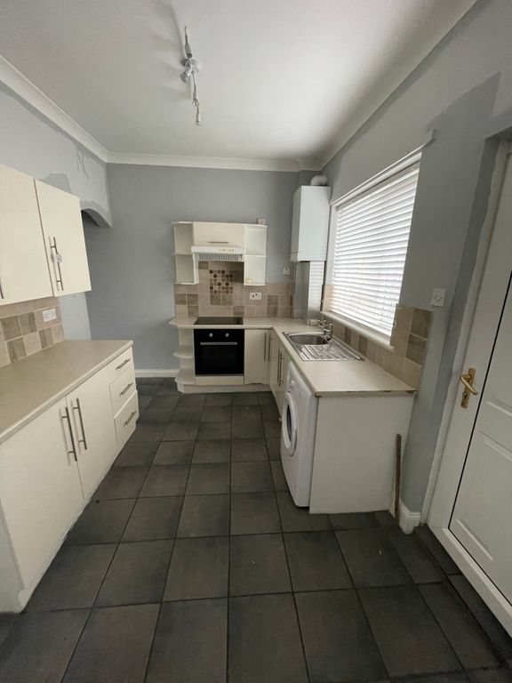 2 bed terraced house for sale in Copeland Road, Auckland DL14, £