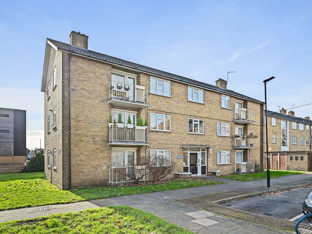 2 bed flat for sale in Beaconsfield Close, London W4 Zoopla