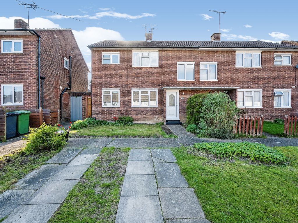 3 bed semidetached house for sale in Eaton Valley Road, Luton LU2 Zoopla
