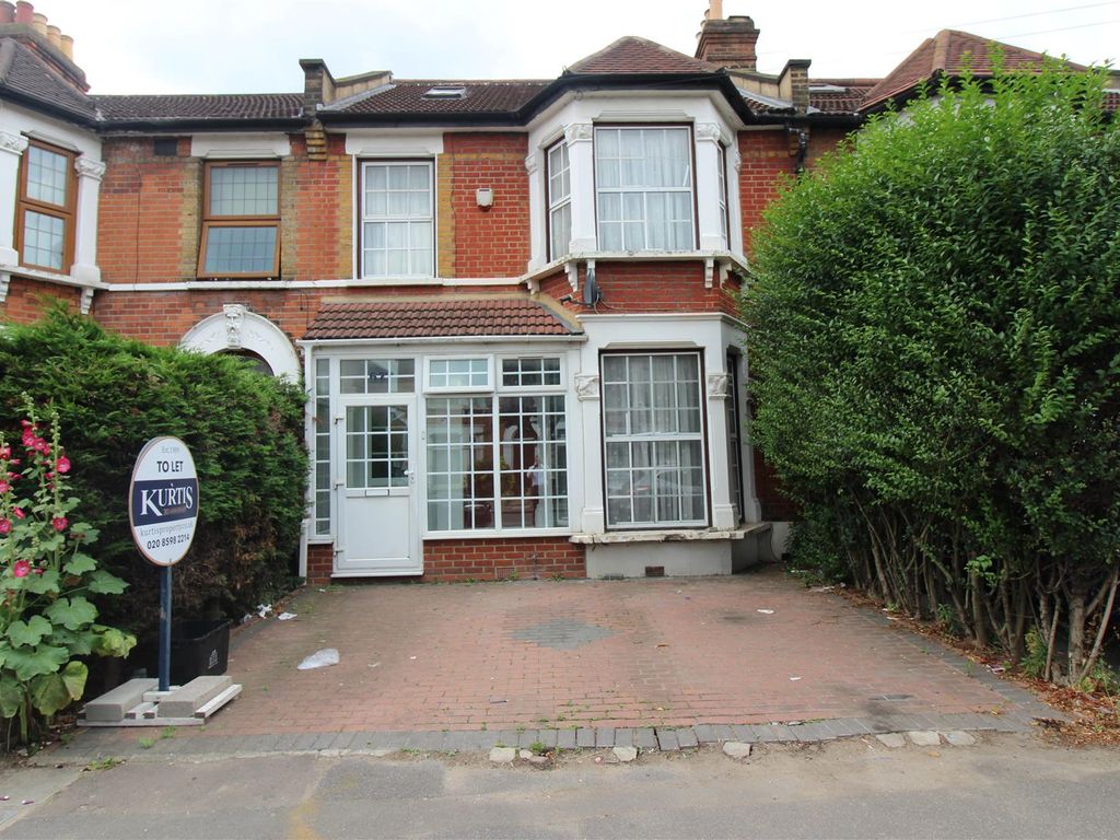 5 bed property to rent in Wanstead Park Road, Cranbrook, Ilford IG1, £