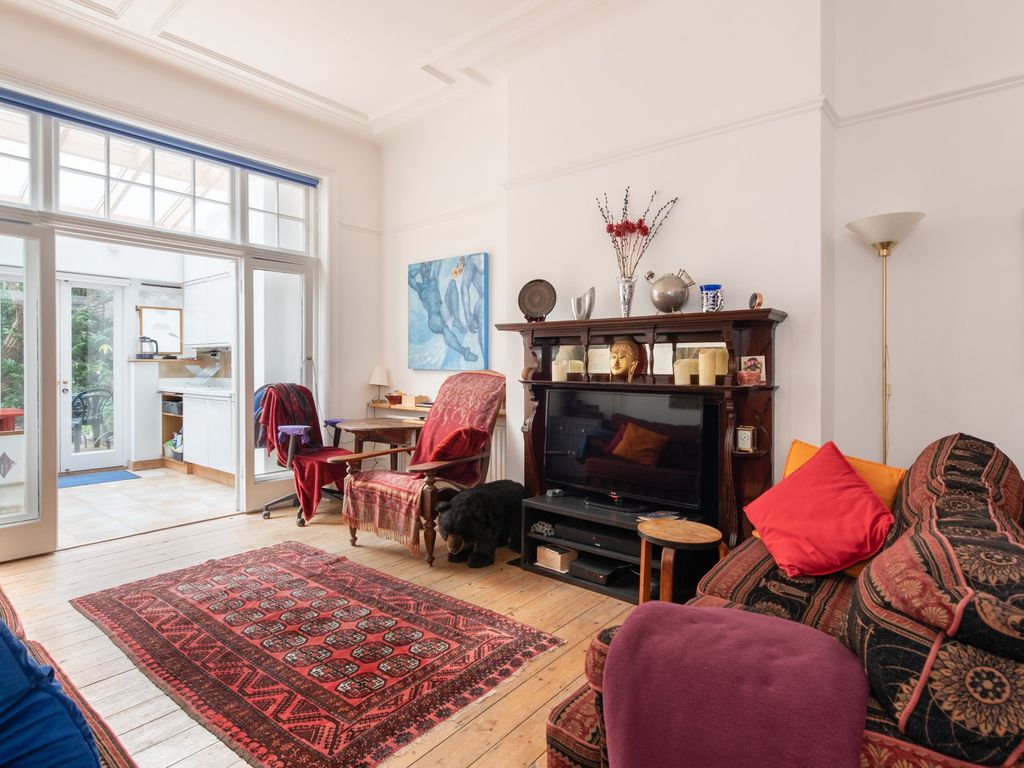 Howitt Road, London NW3  