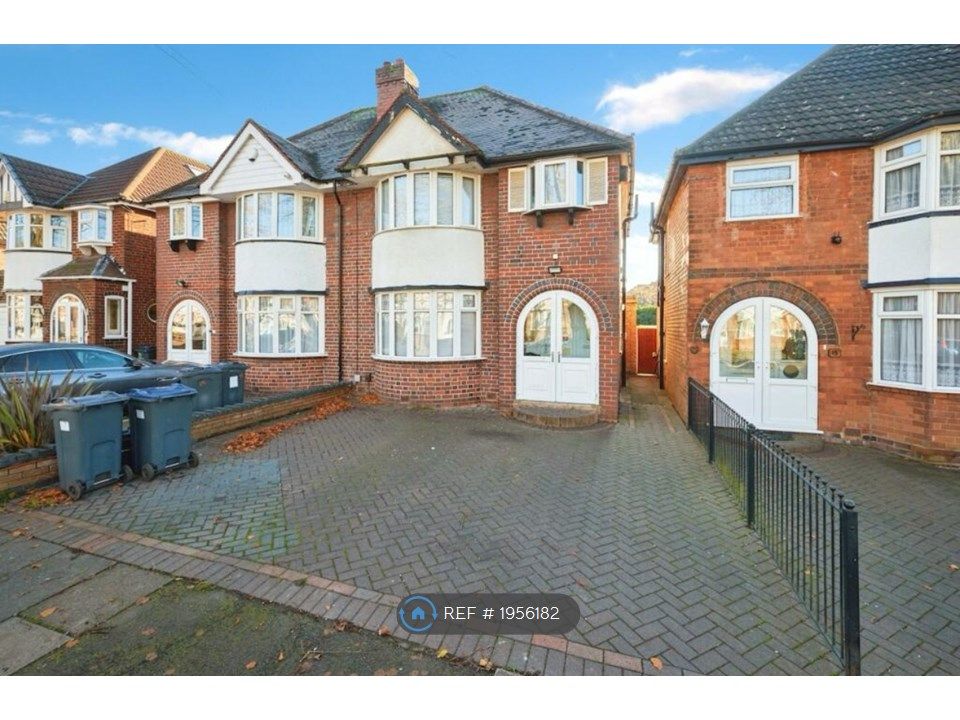 3 bed semidetached house to rent in Vera Road, Birmingham B26, £1,400