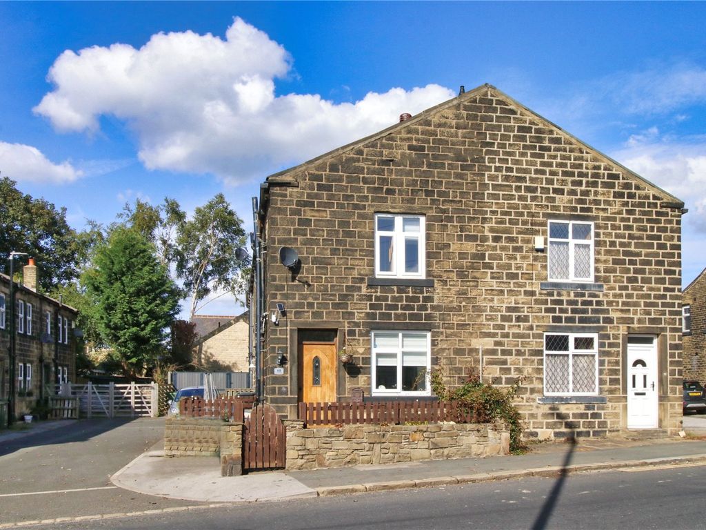 1 bed end terrace house for sale in Carr Road, Calverley, Pudsey, West