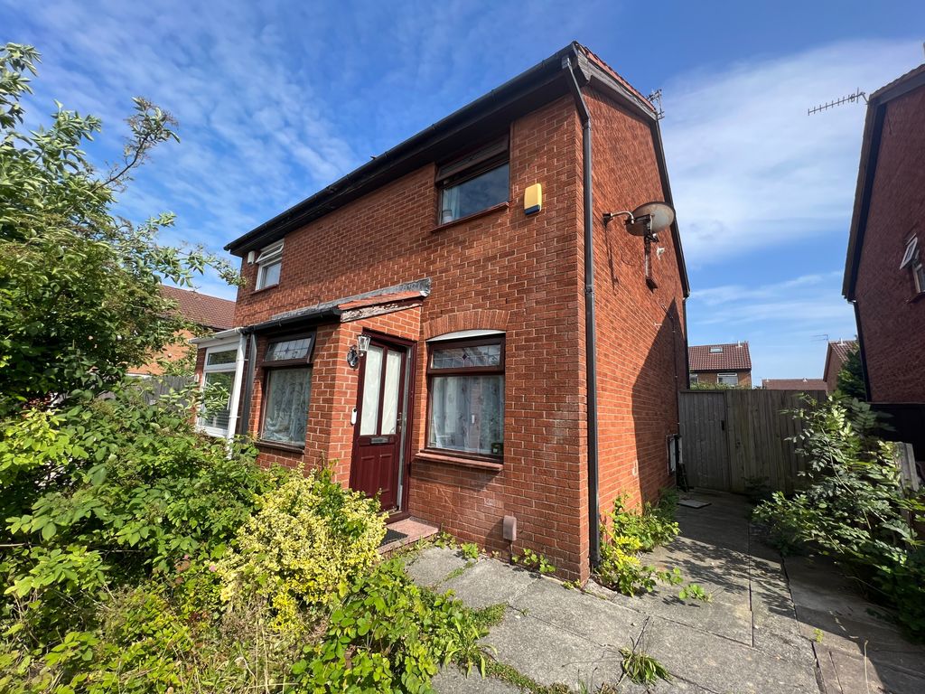 2 bed semidetached house to rent in Blaydon Close, Bootle, Liverpool