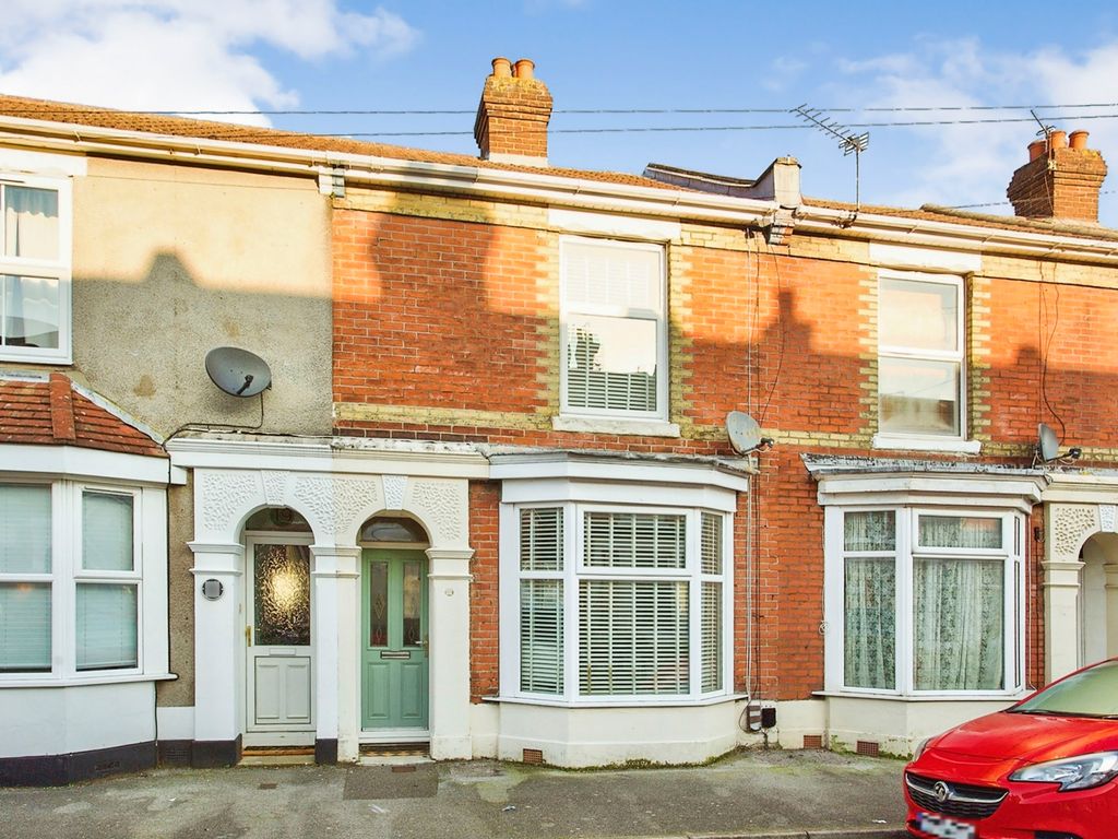 3 bed terraced house for sale in Percy Road, Gosport PO12, £240,000