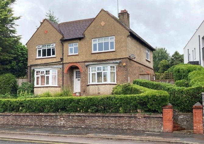 Old Shoreham Road, Hove BN3