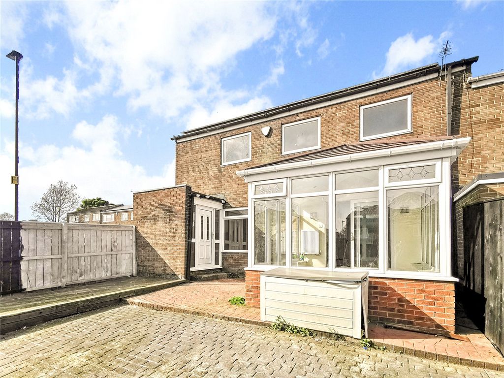 4 bed end terrace house for sale in Fourstones, Newcastle Upon Tyne