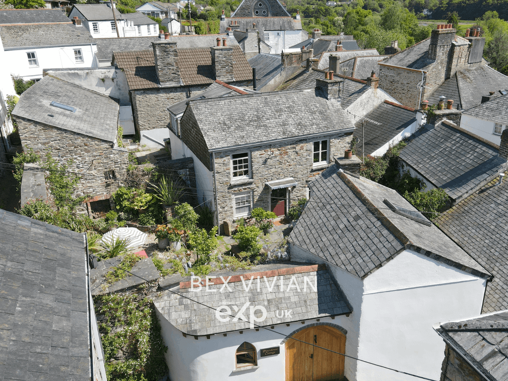 4 bed detached house for sale in Providence Place, Calstock, Cornwall