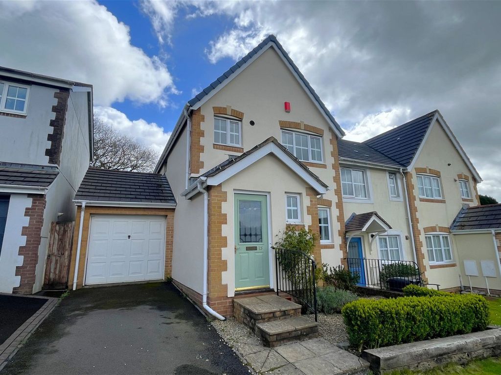 3 bed end terrace house for sale in Montgomery Close, Ivybridge PL21, £