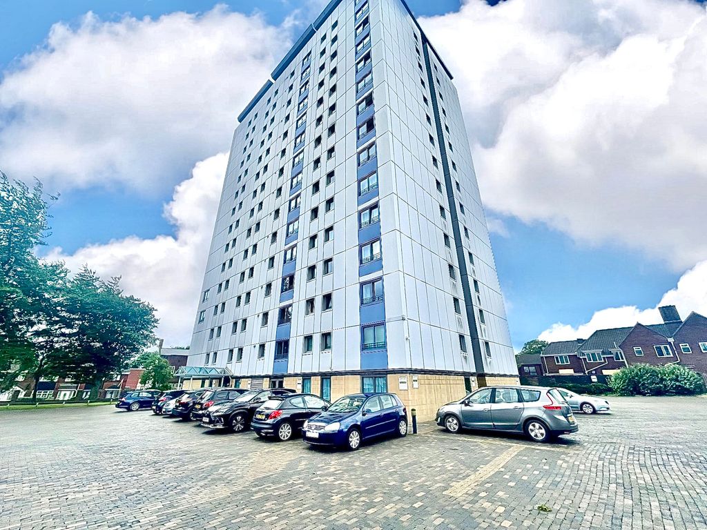 2 bed flat to rent in Gomer Street, Willenhall WV13, £650 pcm Zoopla