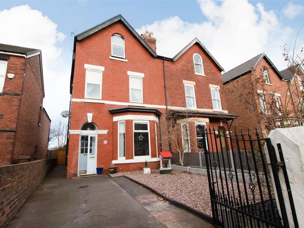 3 bed semidetached house for sale in Chestnut Street, Southport PR8
