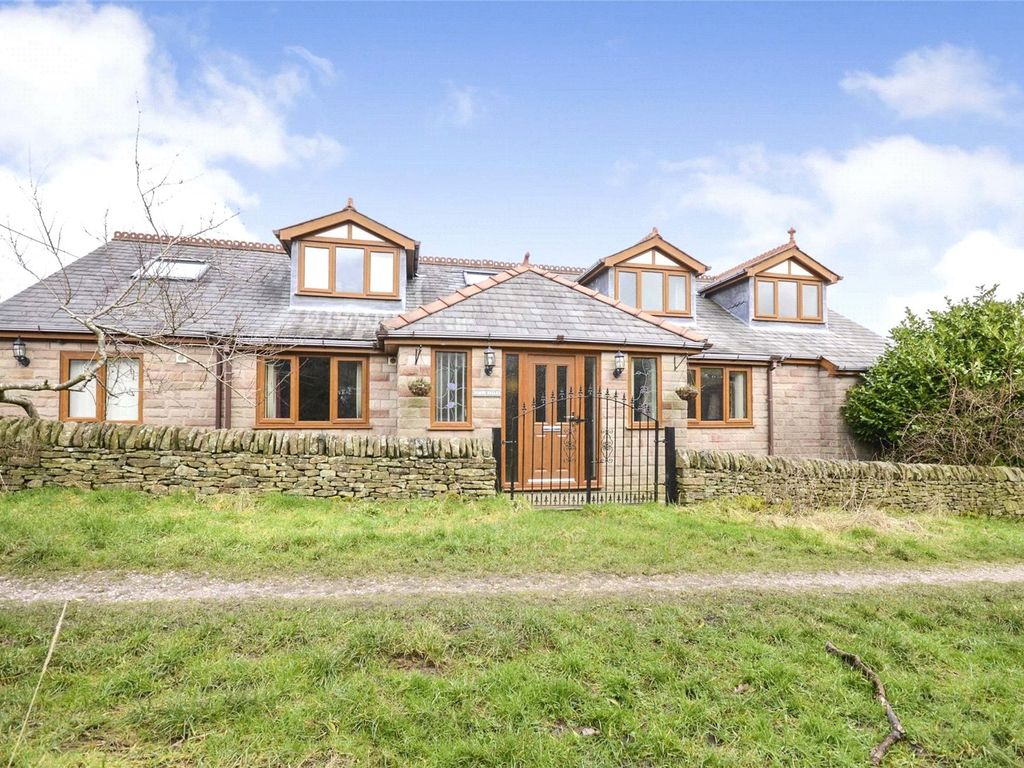 6 bed detached house for sale in Macclesfield Road, Whaley Bridge, High