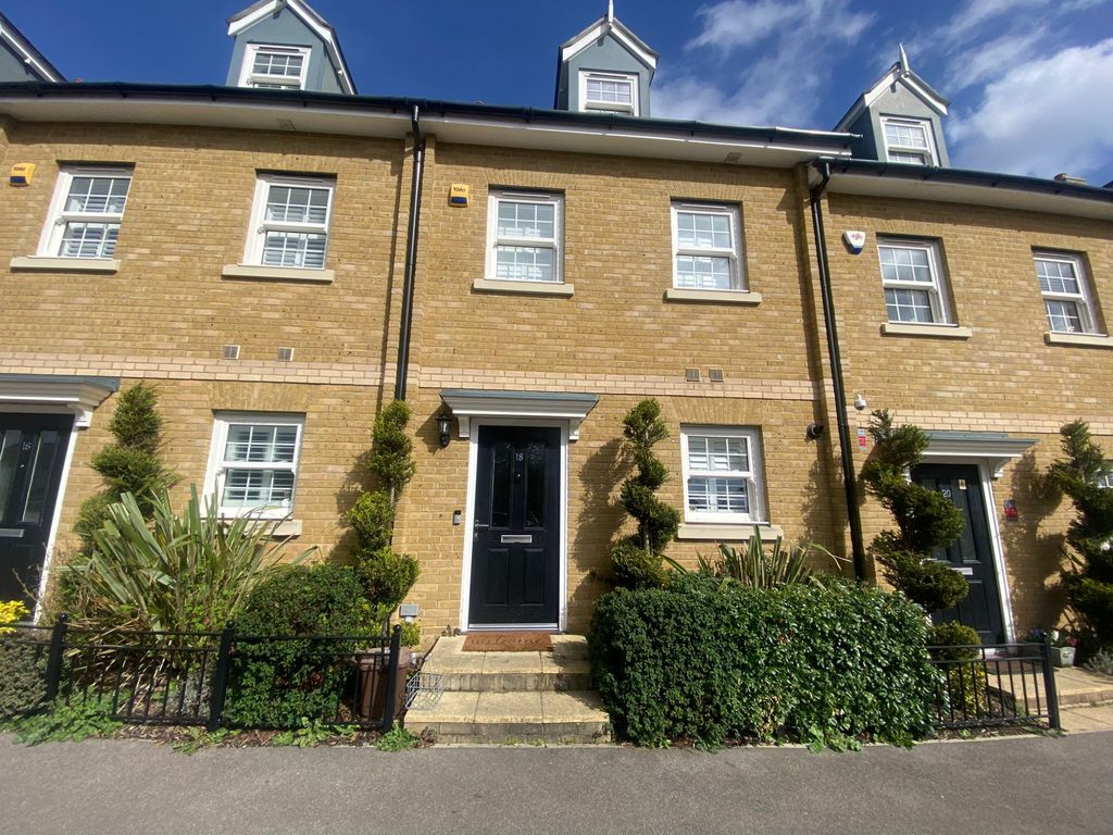 4 bed terraced house for sale in Friar Close, Enfield EN2 Zoopla