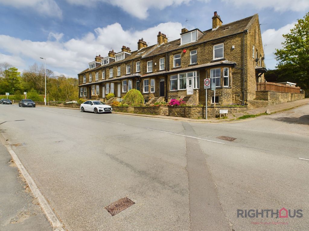 5 bed terraced house for sale in Huddersfield Road, Wyke BD12 Zoopla
