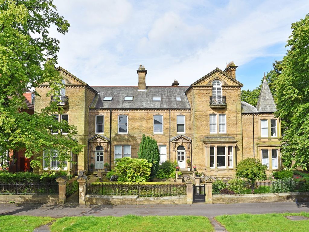 3 bed flat for sale in Leeds Road, Harrogate HG2, £400,000 Zoopla