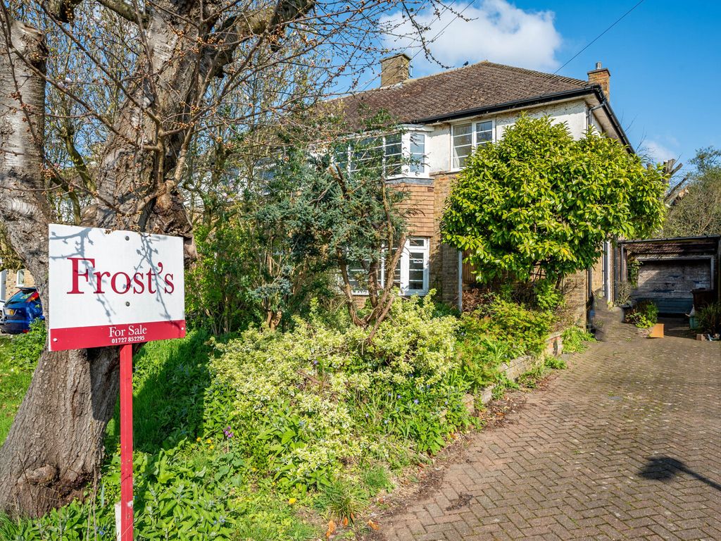 3 bed semidetached house for sale in Park Lane, Colney Heath, St