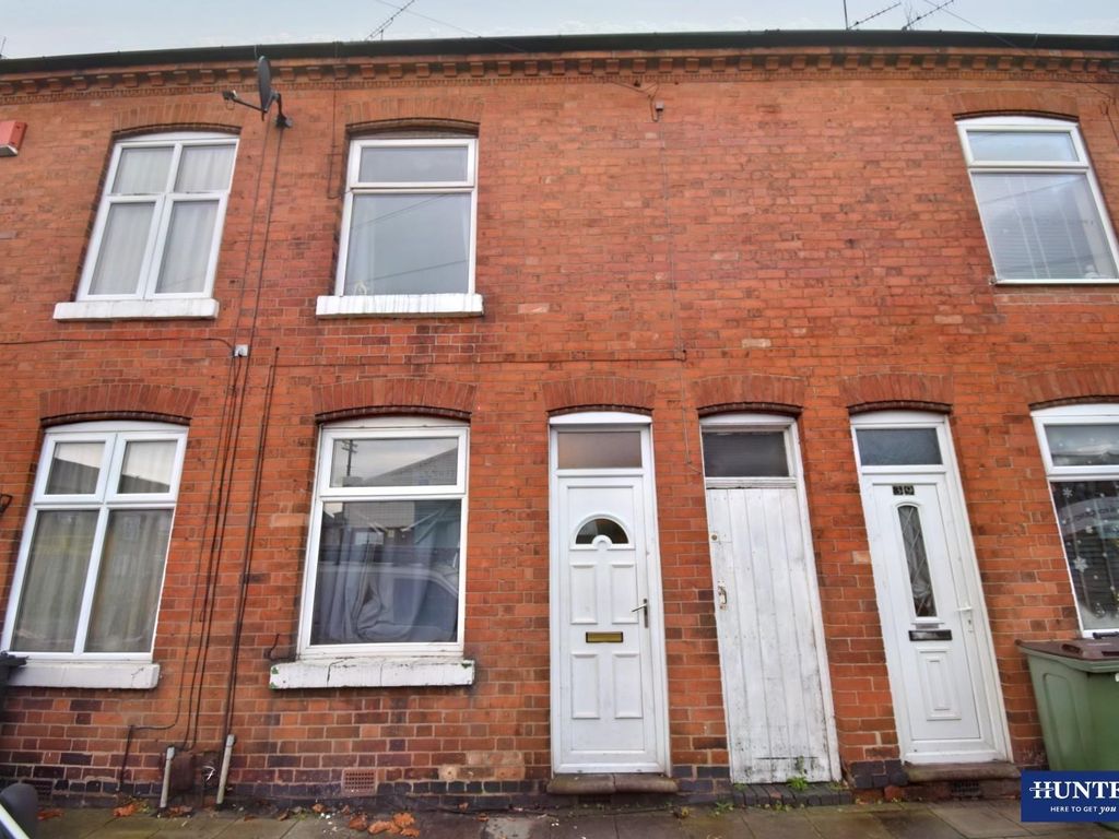 2 bed terraced house for sale in Station Street, Wigston LE18, £160,000 Zoopla