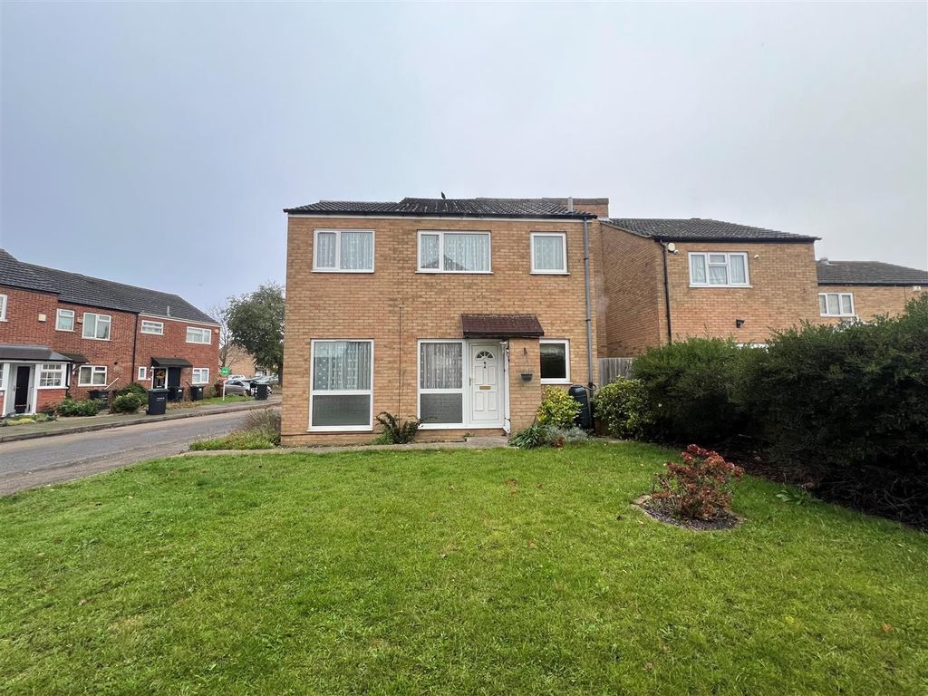 2 bed end terrace house to rent in Winters Croft, Gravesend DA12, £