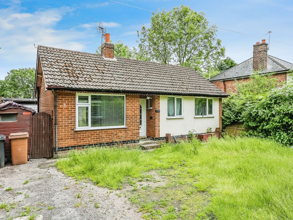 2 bed detached bungalow for sale in Heanor Road, Ilkeston DE7, £199,950