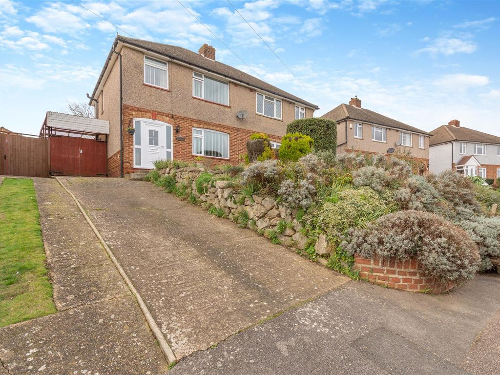 3 bed semidetached house for sale in Fernleigh Rise, Ditton, Aylesford